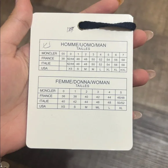 Moncler Shiny Black unisex Puffer Jacket - Picture 9 of 12